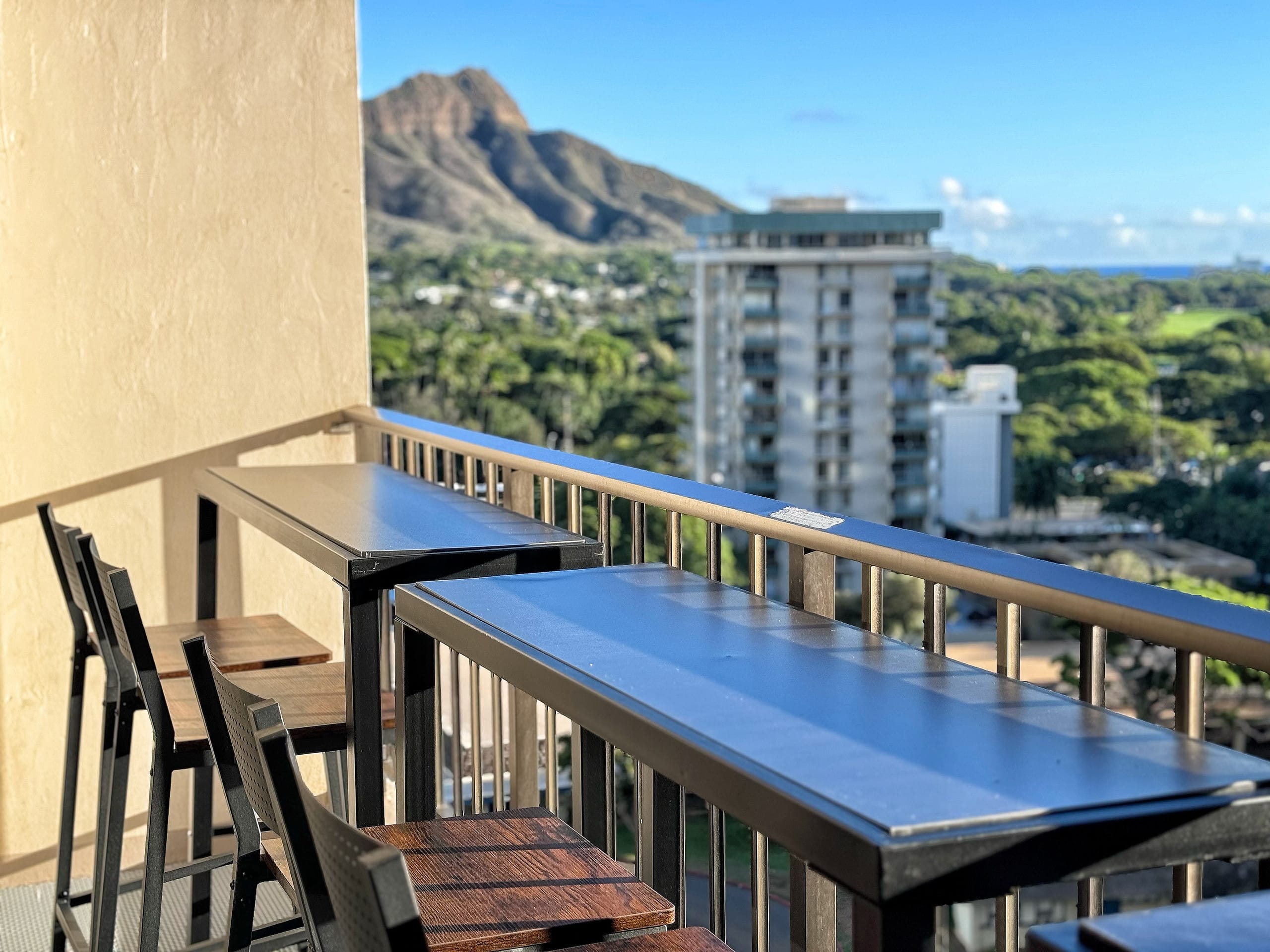 New! Mid-Century Island Style 1BR Condo~ - Image 48