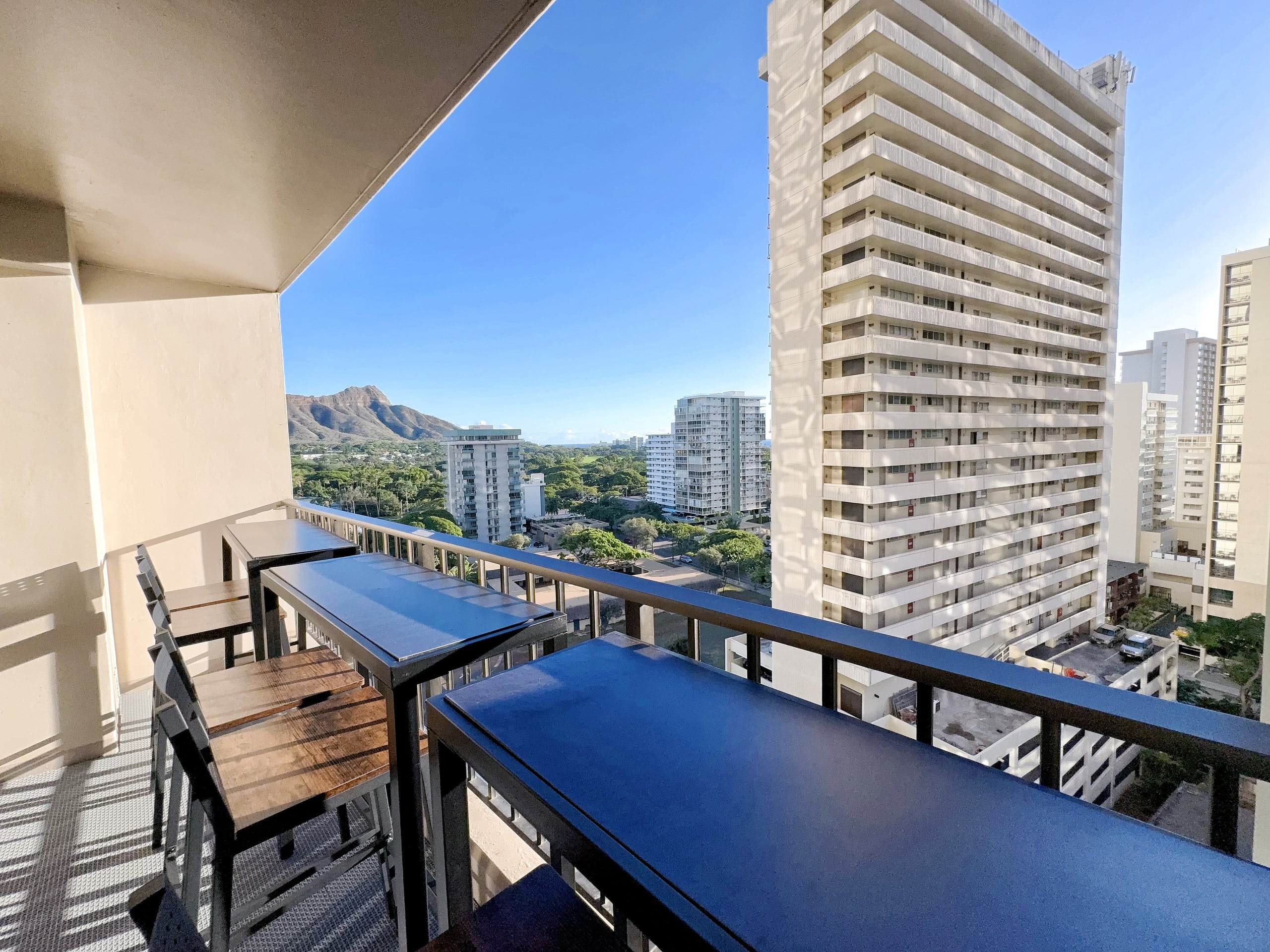 New! Mid-Century Island Style 1BR Condo~ - Image 49