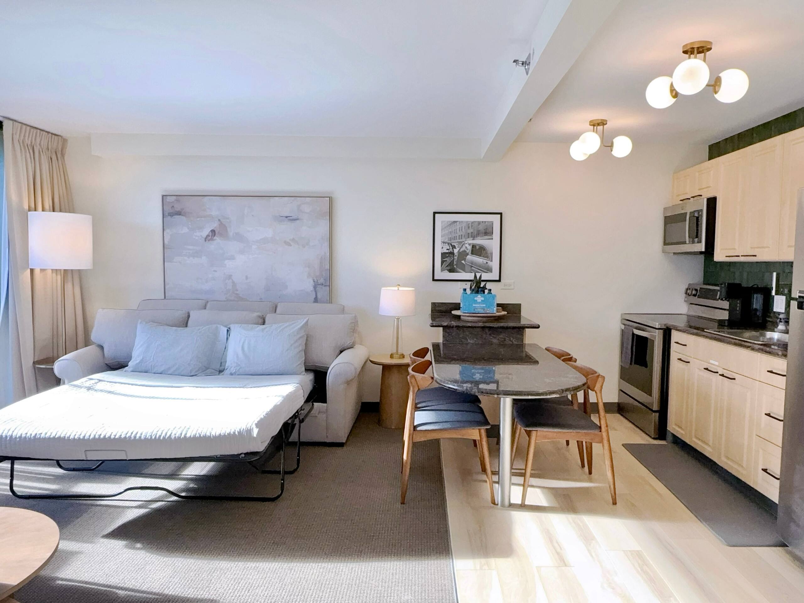 New! Mid-Century Island Style 1BR Condo~ - Image 17