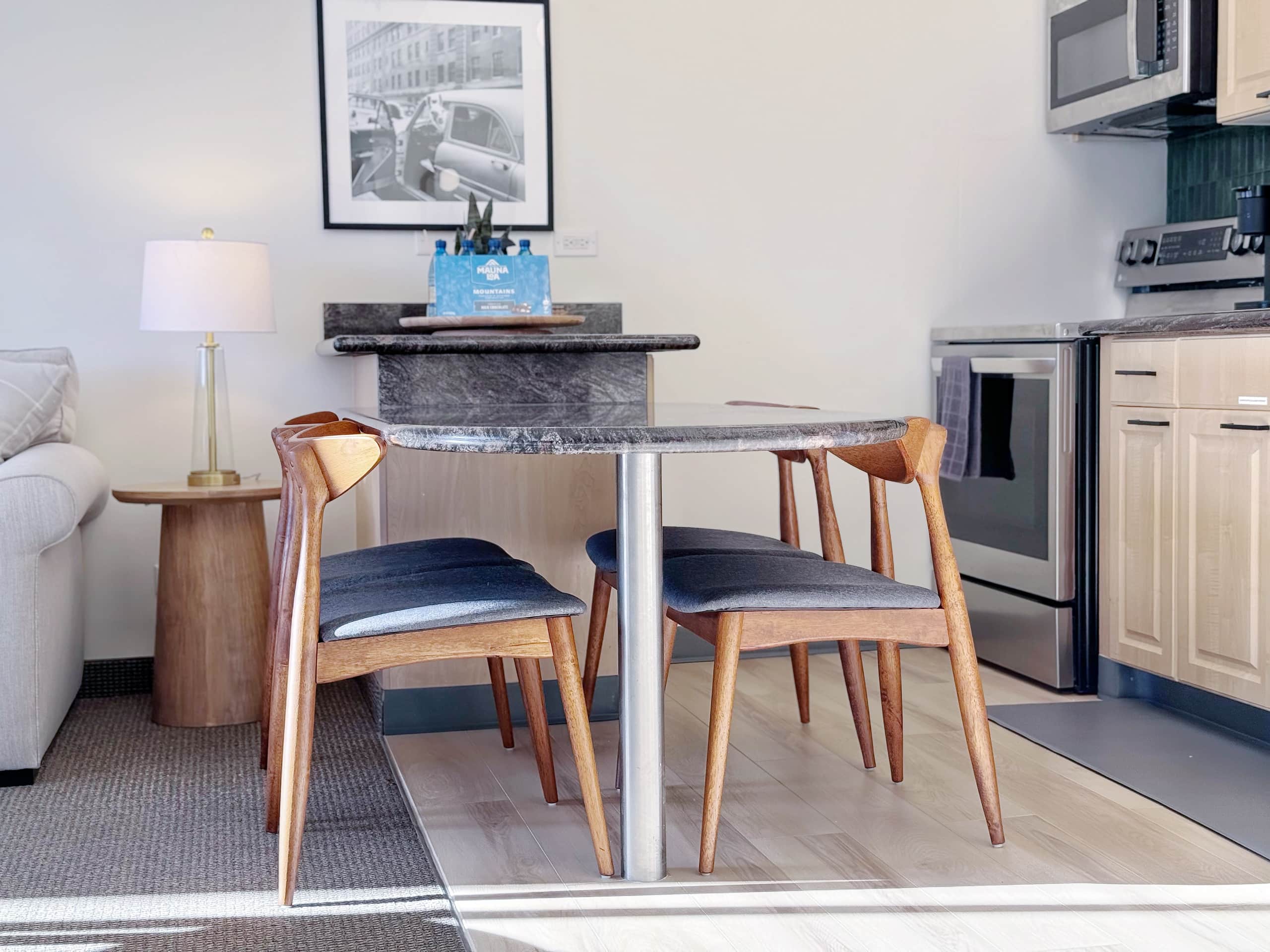 New! Mid-Century Island Style 1BR Condo~ - Image 23