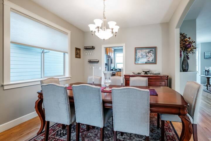 Willamette Valley Retreat w/hot tub gallery image 5