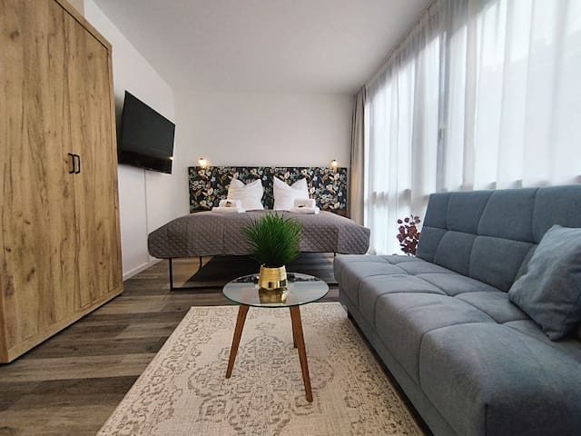 Lucky Moment Apartm. managed Airbnb listing 2