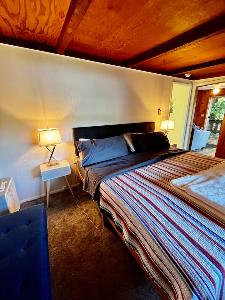საძინებელი 1