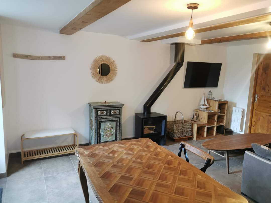 Popular Airbnb listing: Studio Les ORRES, the capital in Les Orres