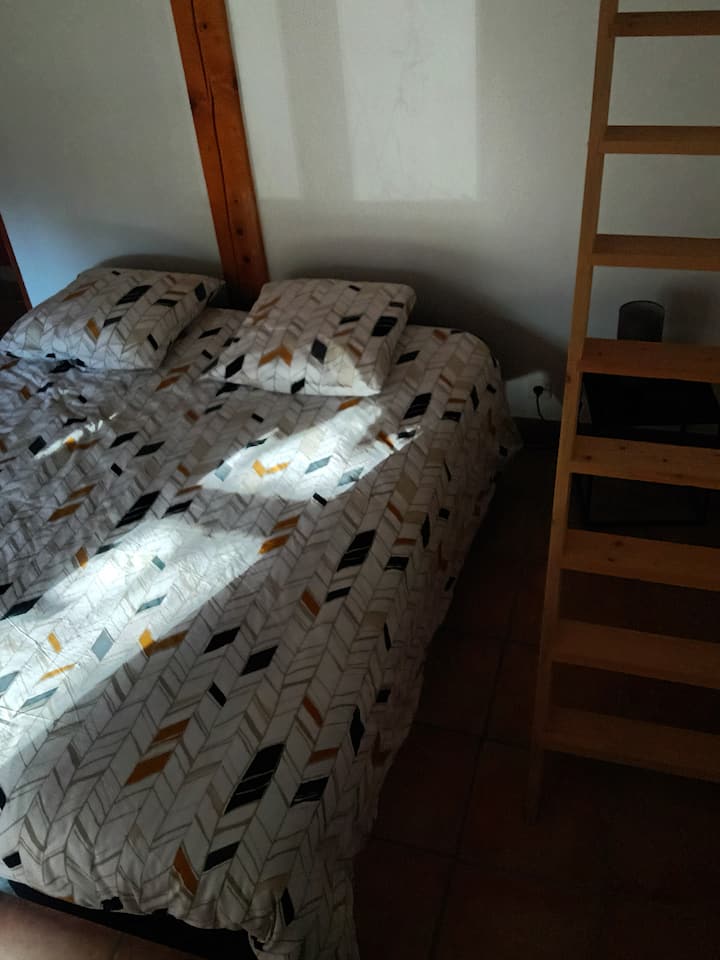 საძინებელი 2