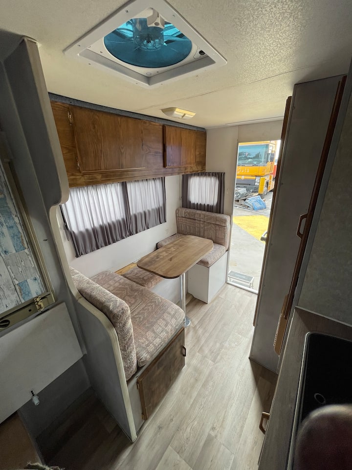 Autocaravana Dodge Ram1500 - Canet d'En Berenguer