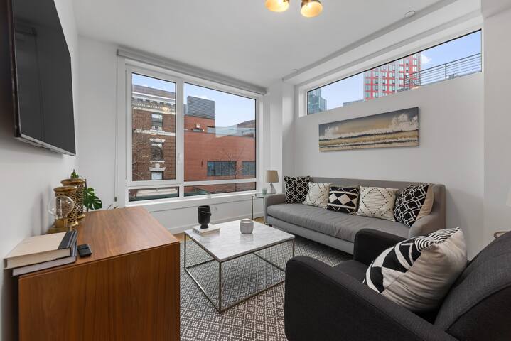 Brooklyn luxury Apt 25m from wall st & time square gallery image 2