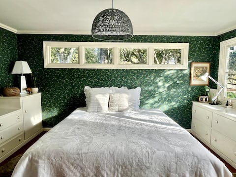 Willow Farm Cabin & Farm Retreat