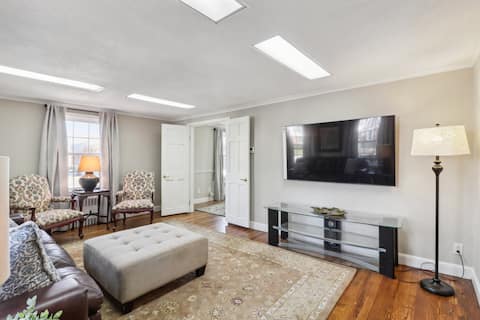 West Hartford Center |Tea Leaf Realty Exec Suite