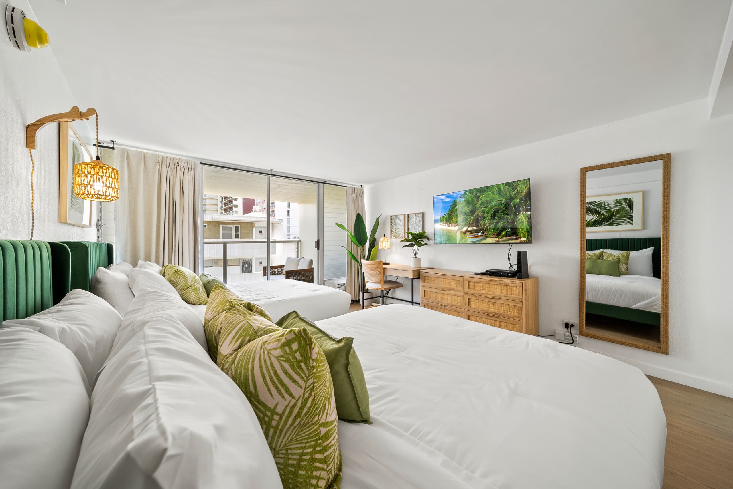Clean & Stylish Studio in Waikiki - Image 8