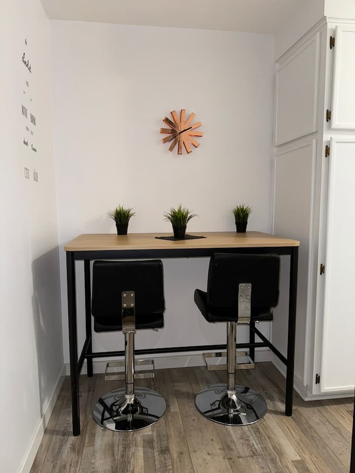 Welcoming And Quiet Room Unit - Montreal