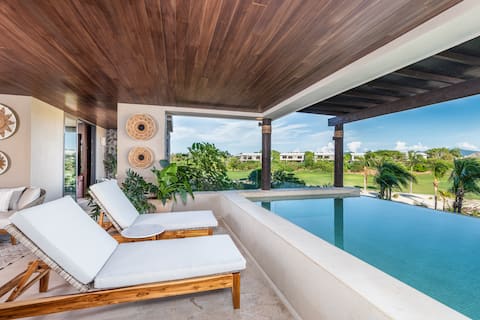 3bd condo Ocean Views+ Pool +HK