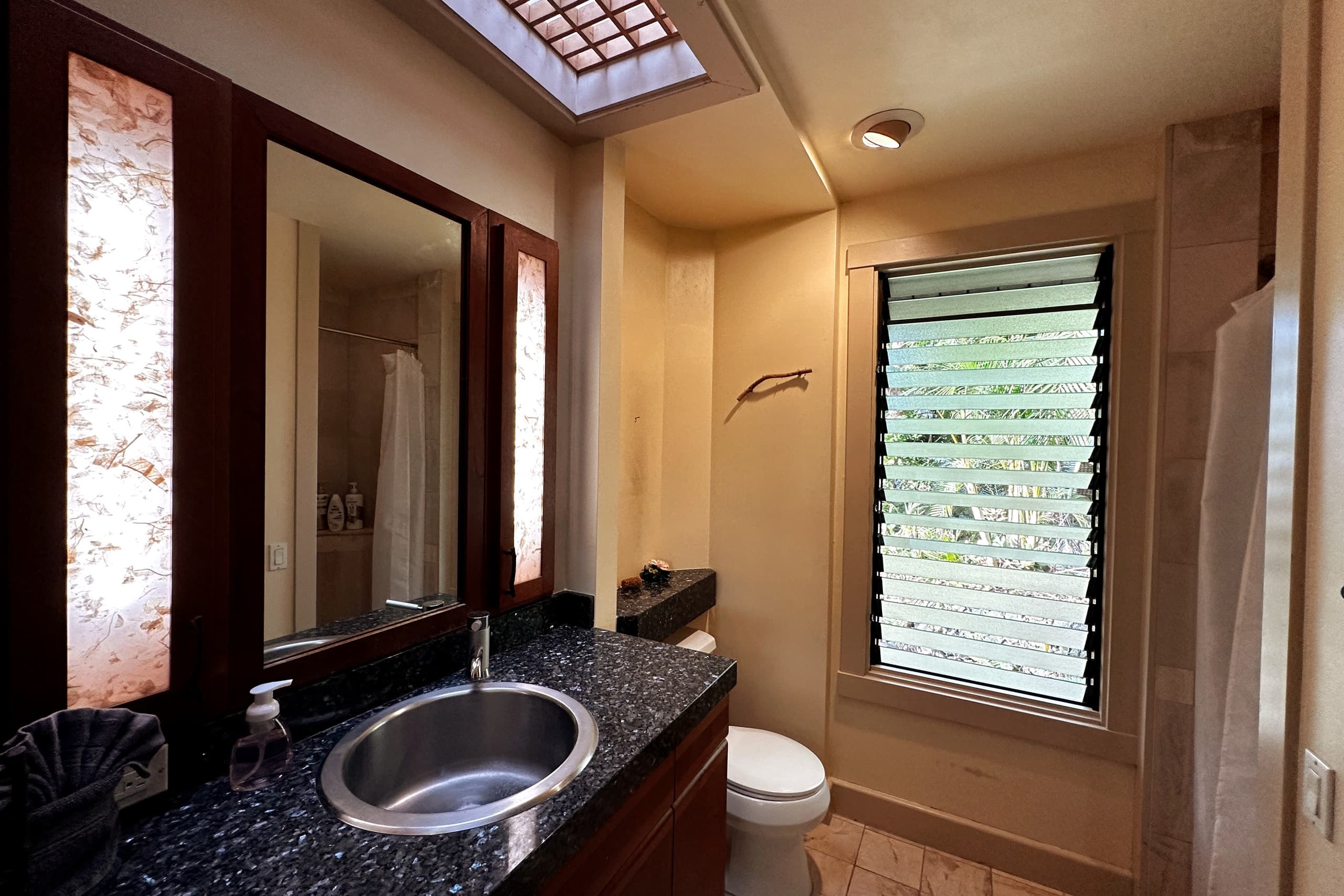 Zen Cozy Private Vacation House - Photo 21