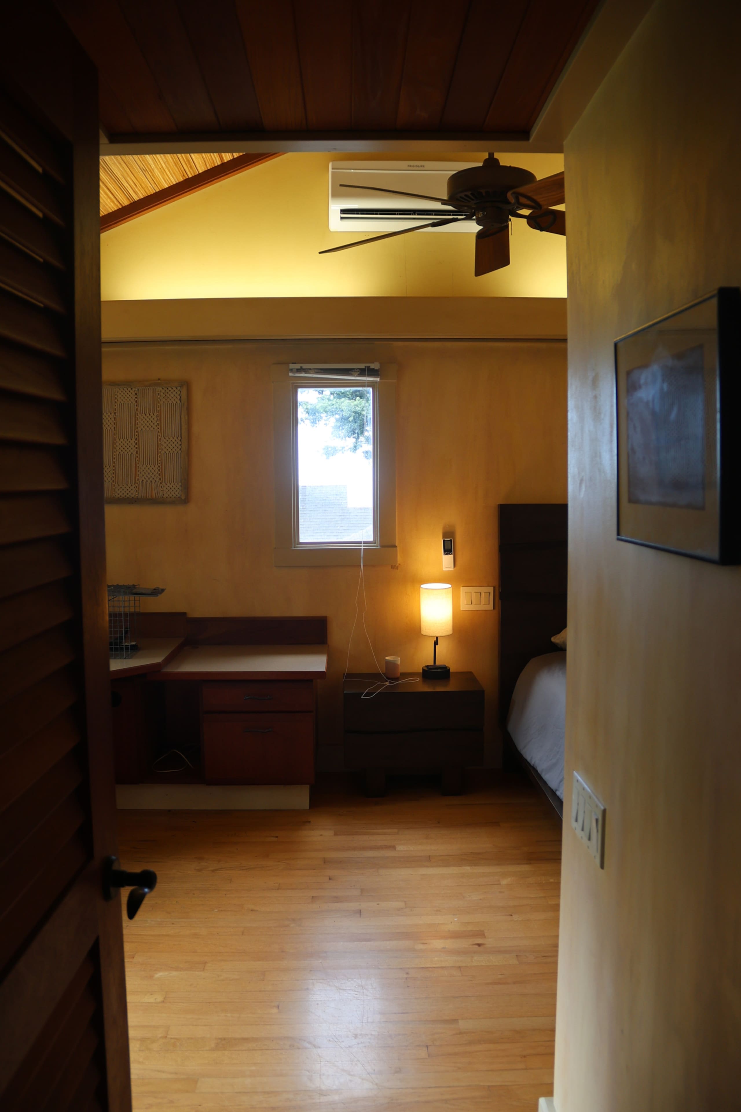 Zen Cozy Private Vacation House - Photo 14