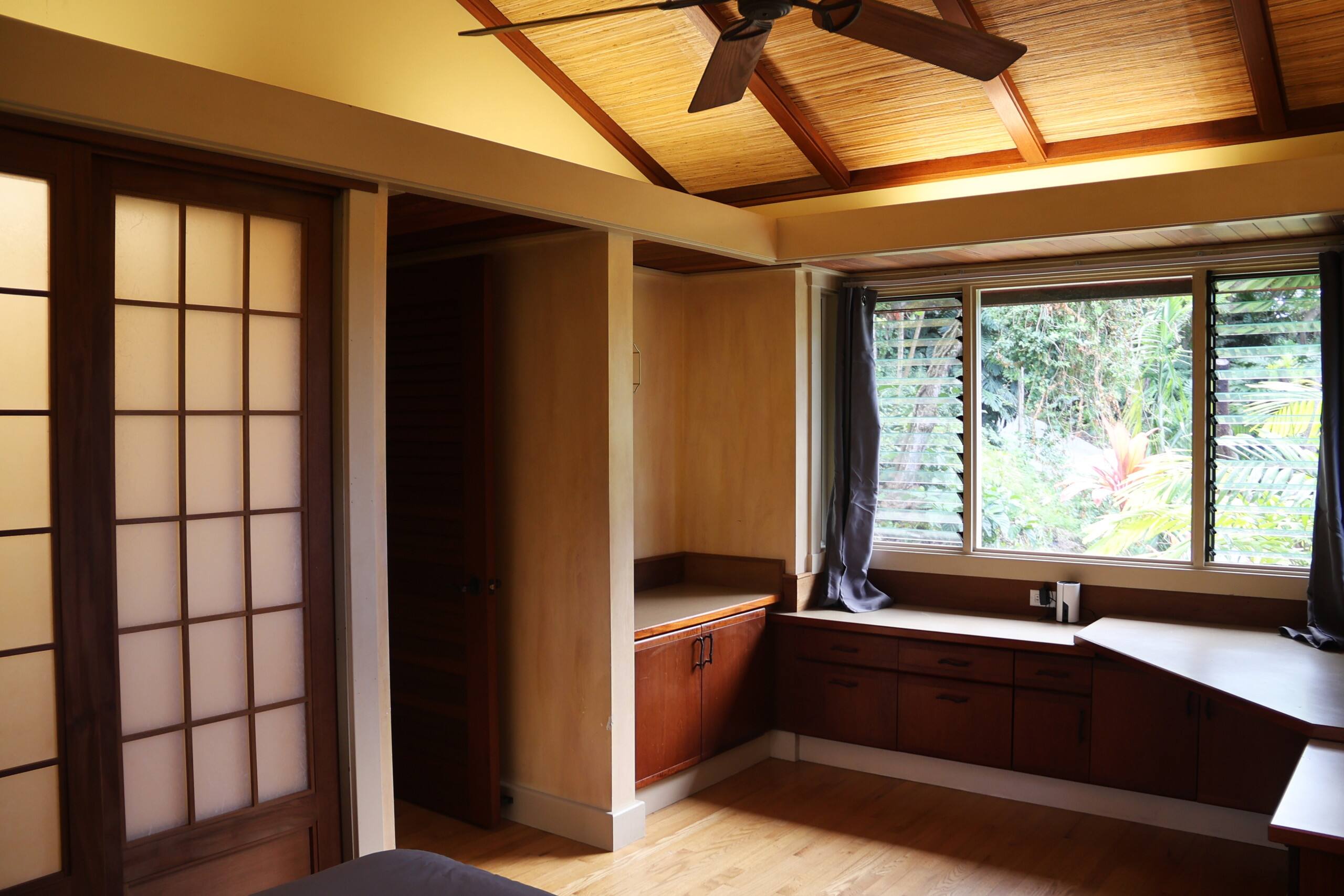 Zen Cozy Private Vacation House - Photo 18