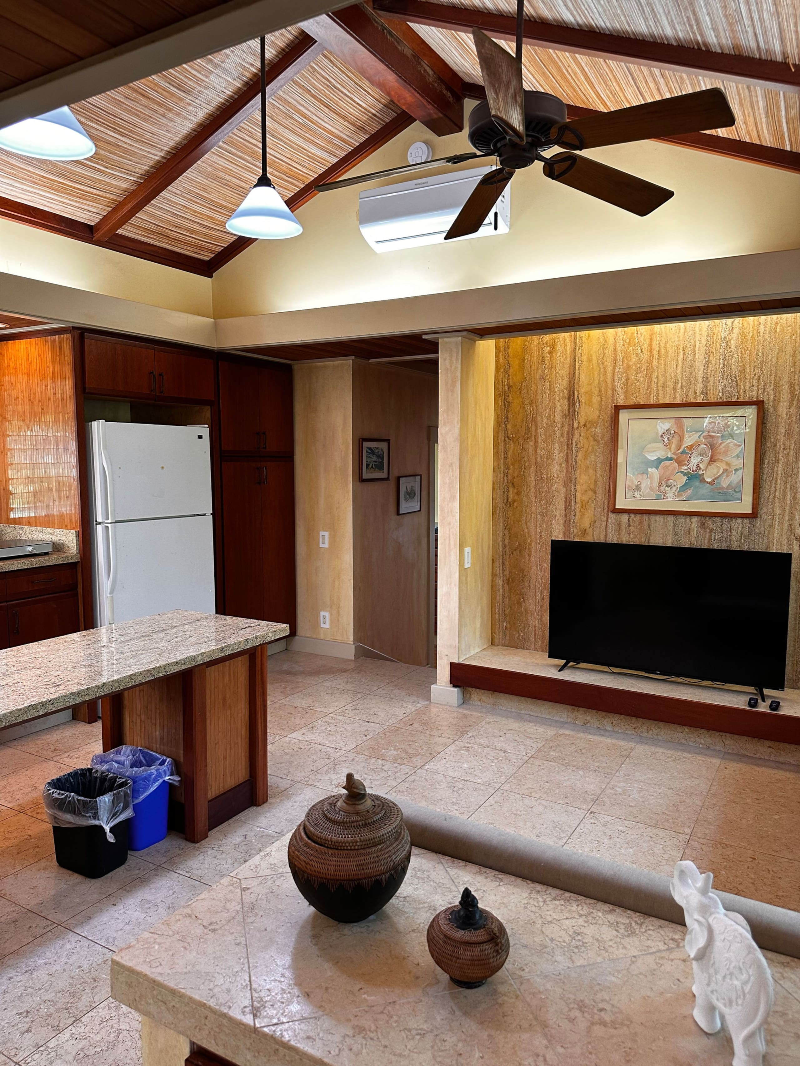 Zen Cozy Private Vacation House - Photo 15