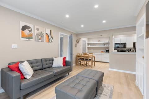 Popular Airbnb listing: 2BR-EnergyCorridor-Pool-Park-W/D in Memorial