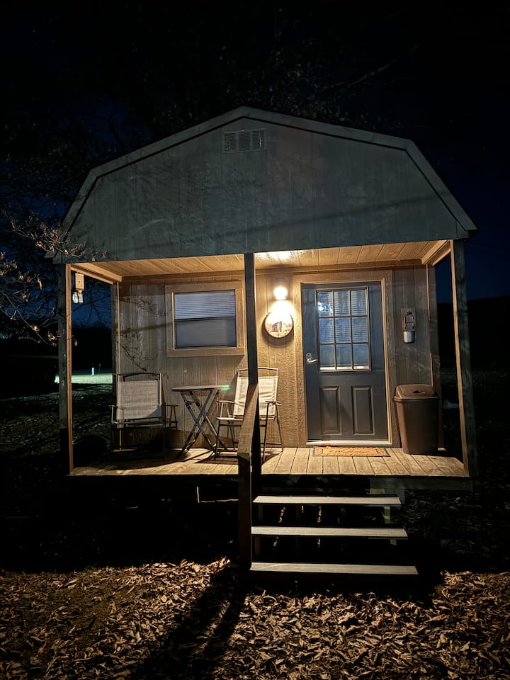 Country Escape By the Caverns Cabins for Rent in Pelham, Tennessee