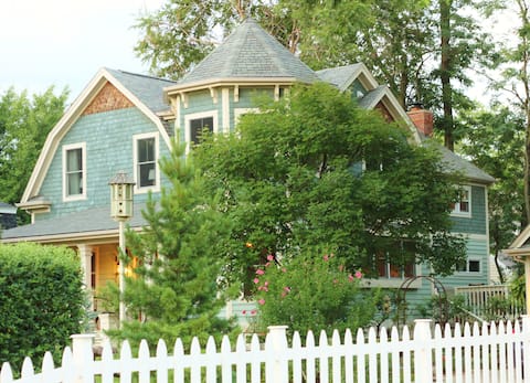 The Davis House,