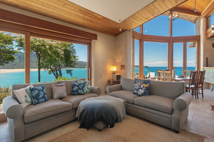 Tokongawa Retreat - Views, Pools, Serenity! - ニュージーランド