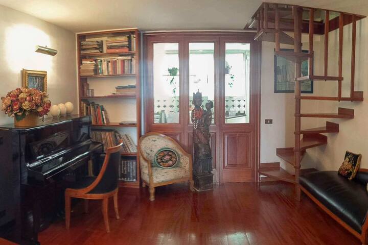 Colosseum Luxury Apartment gallery image 5