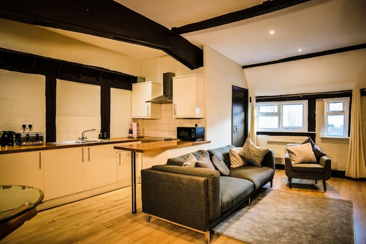 14th Century Historic Flat, York. - York, UK