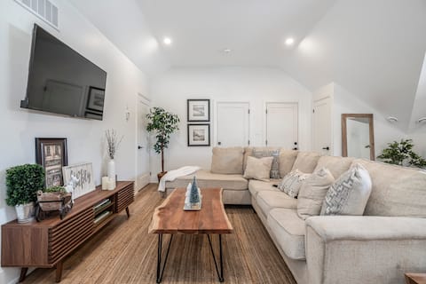 Upper Shadow Creek Haven - Waterfront