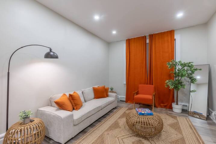 Now or Never! | 50% Off 2Apts | By EWR, Sleeps 12! gallery image 3