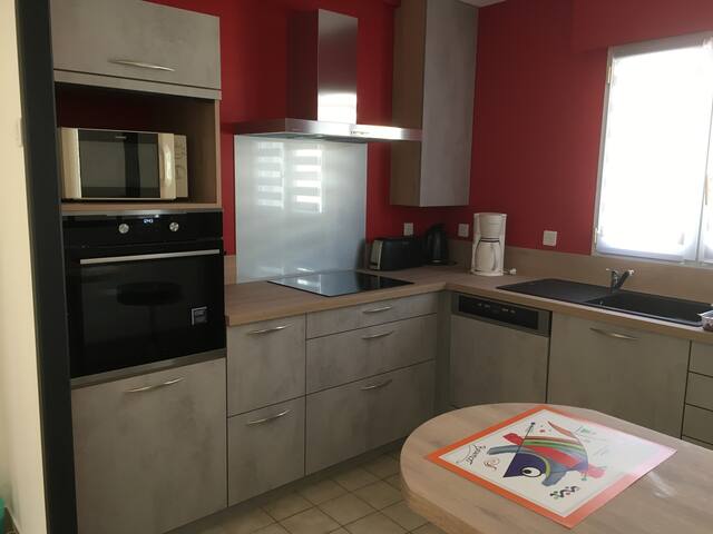 La GrOsse Conciergerie managed Airbnb listing 2