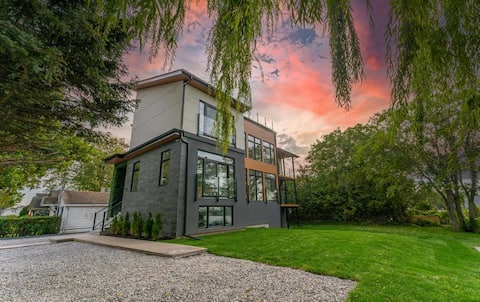 Serene Lakeside Sunset Villa with Sauna