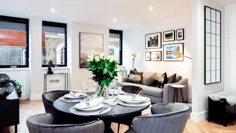 Top performing Airbnb: Romantic Windsor Luxury Suite in Eton