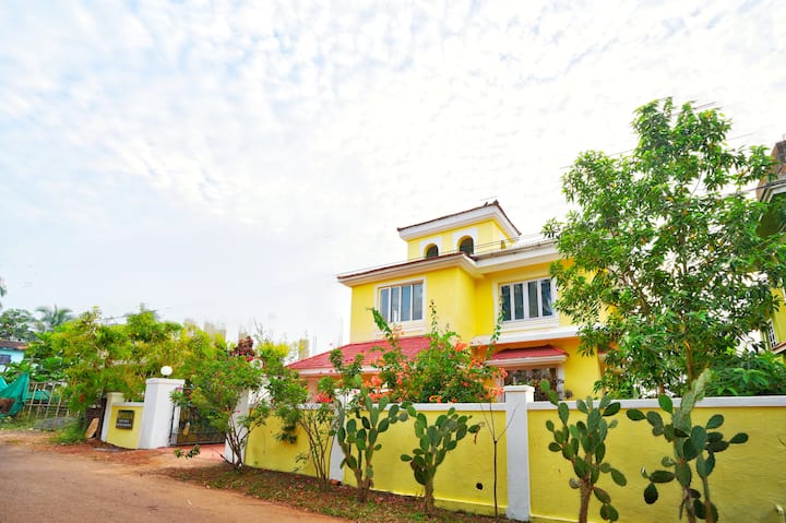 Exterior image 1
