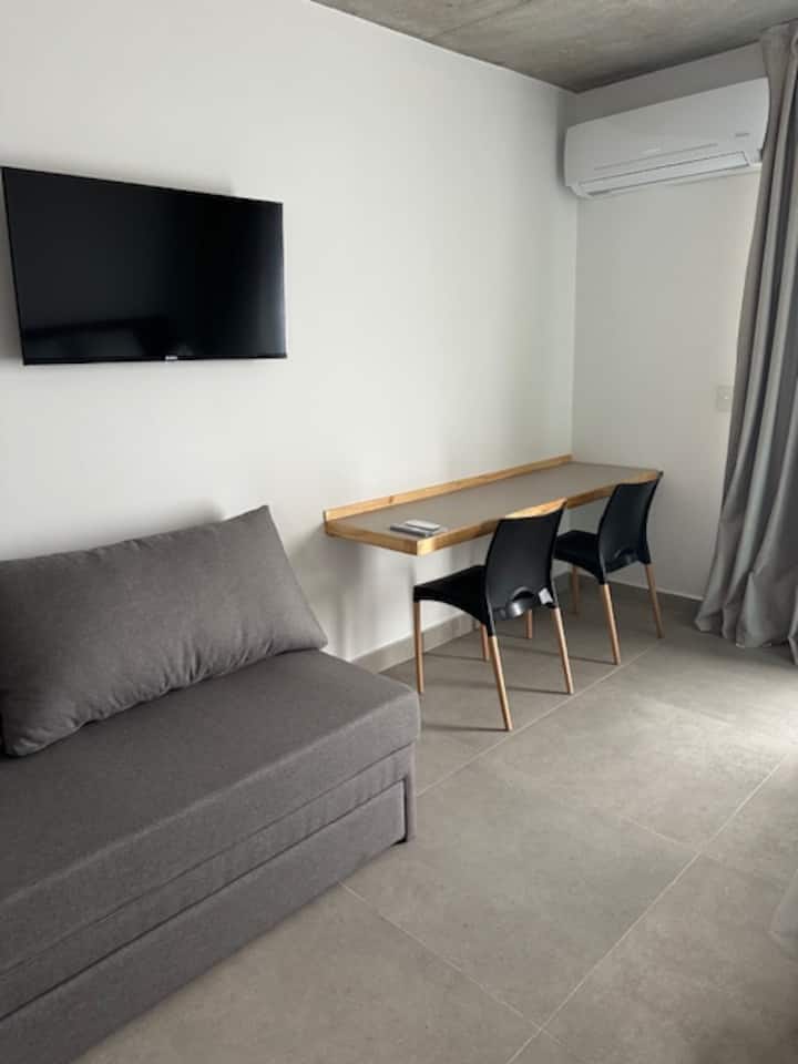 Квартира-студия с балконом с мебелью в Balvanera