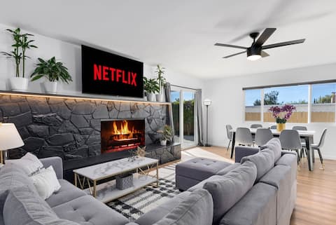 Popular Airbnb listing: Stylish San Diego Home with Hot Tub Near SDSU in College Area