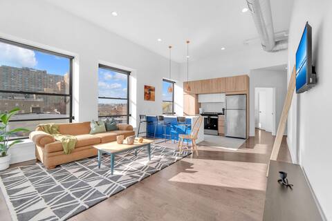 Quedate | Modern 1 BR King Bed | 18 Min to NYC