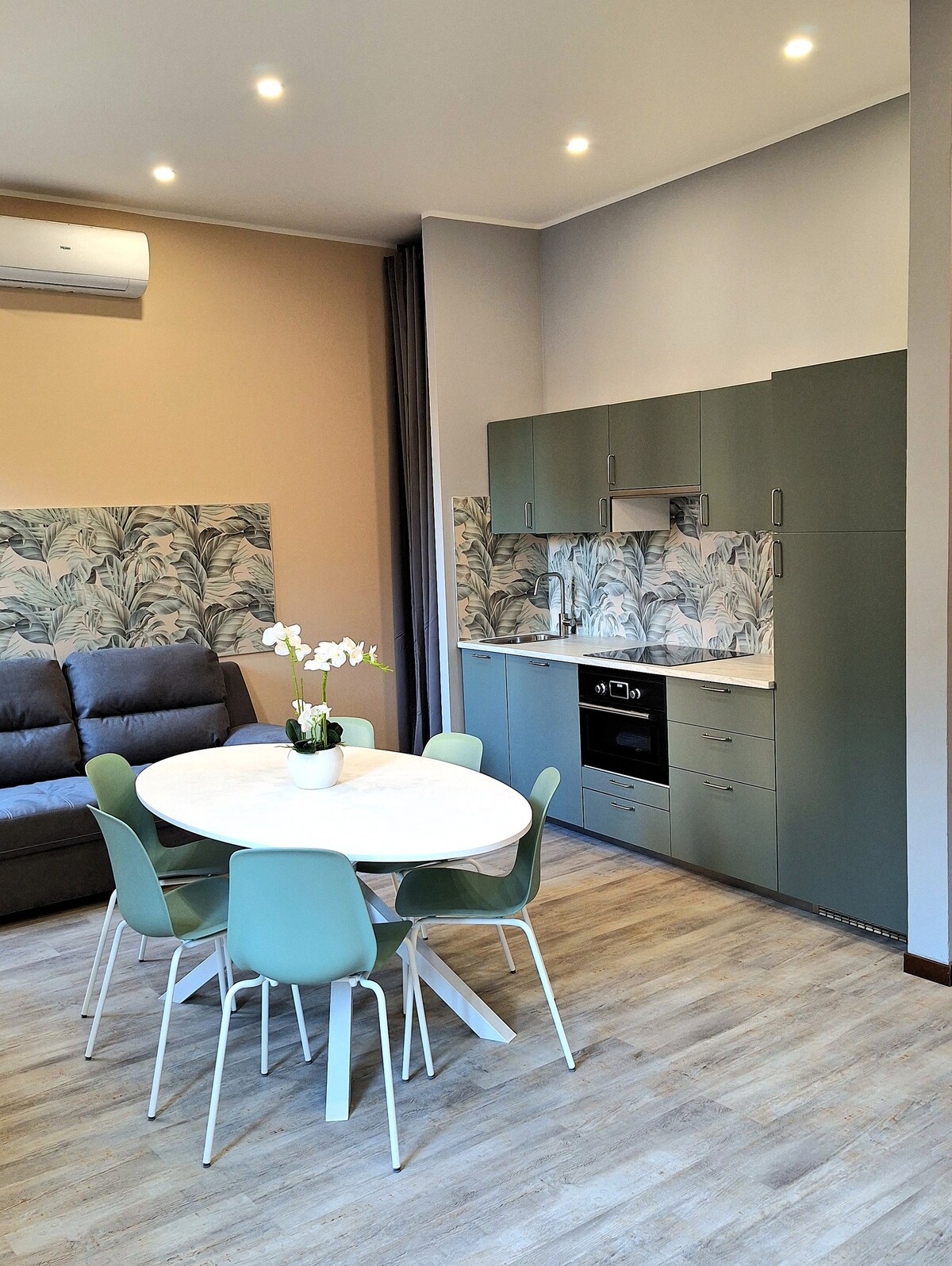Airbnb con migliori performance: Three-room apartment with balcony - Al Glicine Apartments a Verona