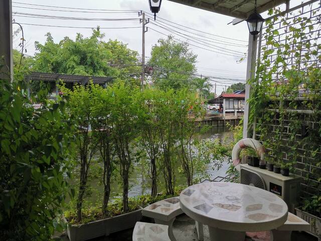 Canal Touch, Big House, MRT gallery image 5