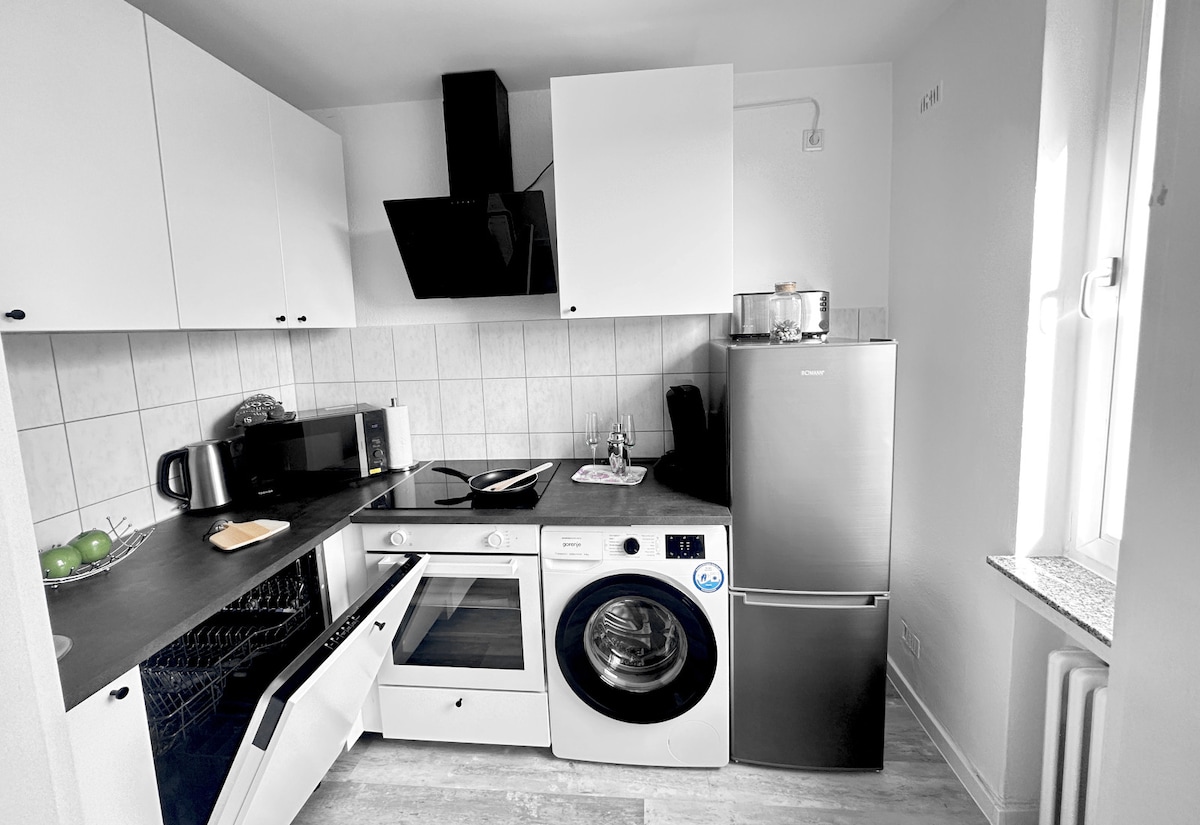 Top Airbnb: VAZ Apartments Kitchen | Free WiFi | Netflix in Altenessen Süd
