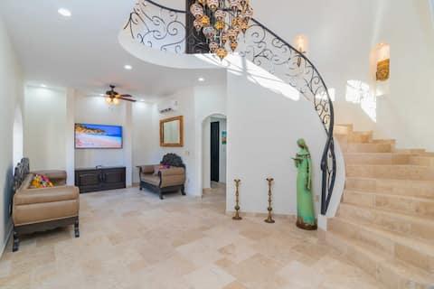 Successful Airbnb property: Momo's Casa in Loreto
