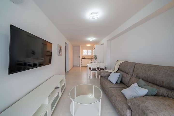 Moderno Apartamento Para 4 Cerca De Playa Burriana - Nerja