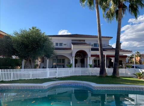 Luxury Tropical Villa in Grao