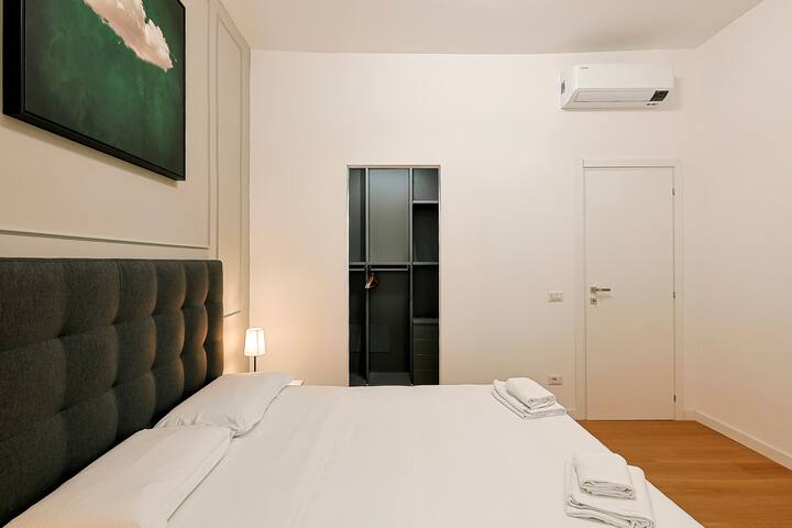 Ottaviano Design Apartment at the Vatican gallery image 3