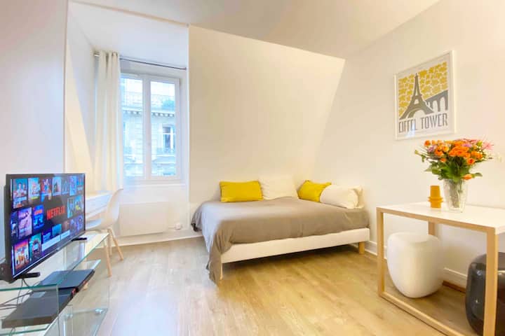 Très Beau Pied-à-terre Champs-elysées / Monceau - Paris