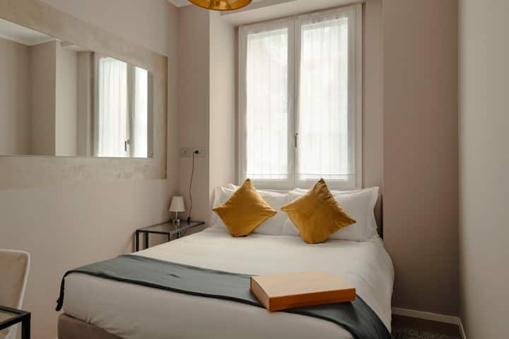 Спалня с двойно легло 