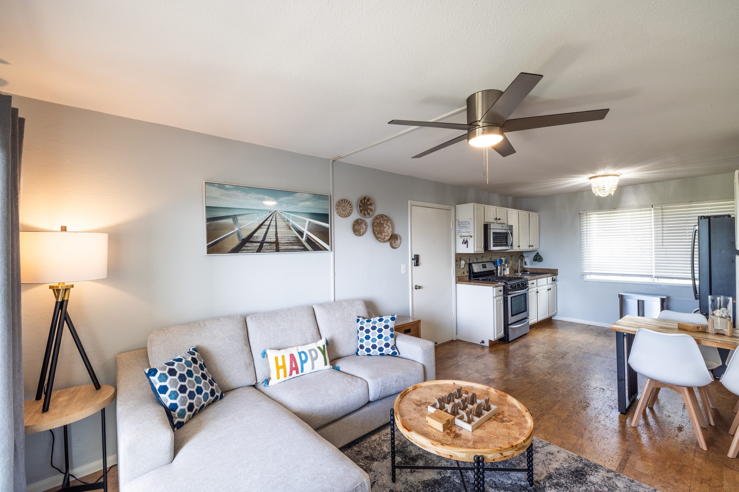 Condo in Kailua-Kona · ★4.67 · 2 bedrooms · 2 beds · 1 private bath - Image 6