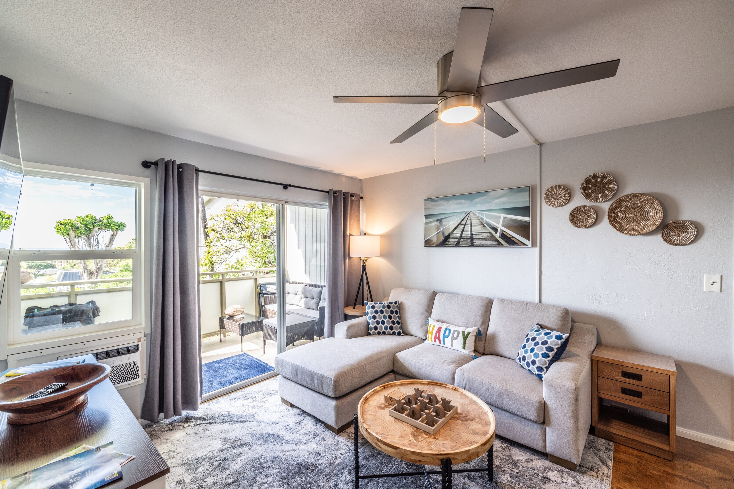 Condo in Kailua-Kona · ★4.67 · 2 bedrooms · 2 beds · 1 private bath - Image 3