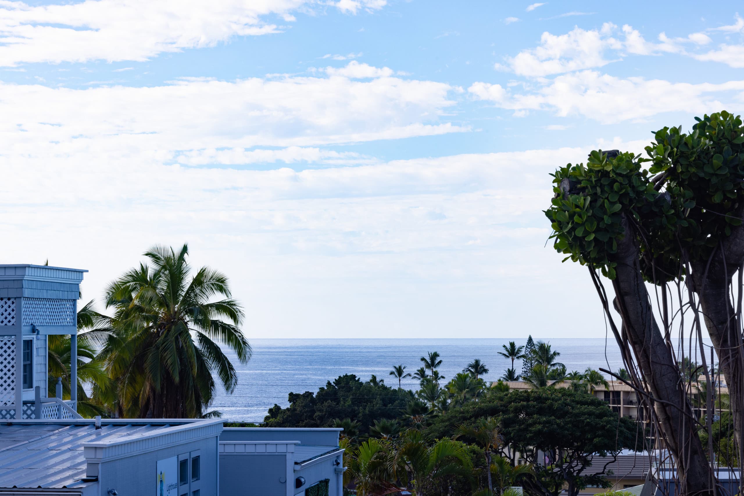 Condo in Kailua-Kona · ★4.67 · 2 bedrooms · 2 beds · 1 private bath - Image 16