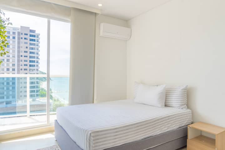 Habitación 2 con balcón y vista al mar 