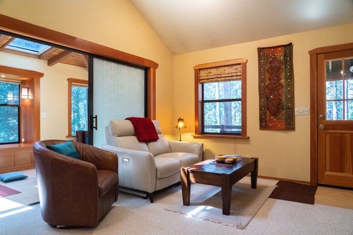 Asiento de amor reclinable 
Televisión inteligente