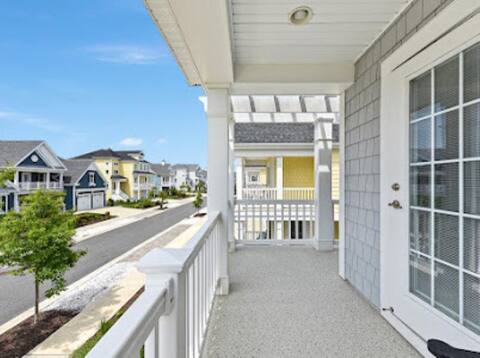 6 Bedroom Bayside Villa